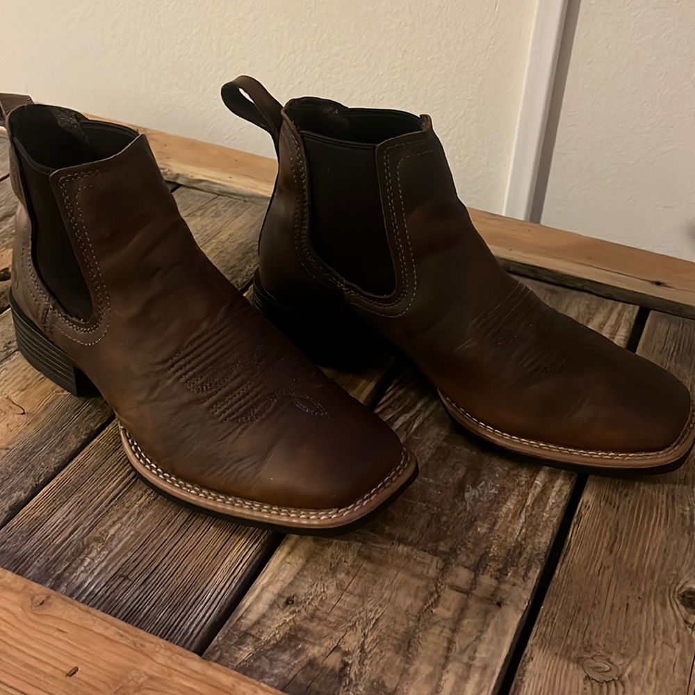 ARIAT Men's Booker Ultra Western Boot